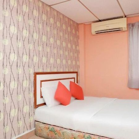 Hotel Tiara Chukai Luaran gambar