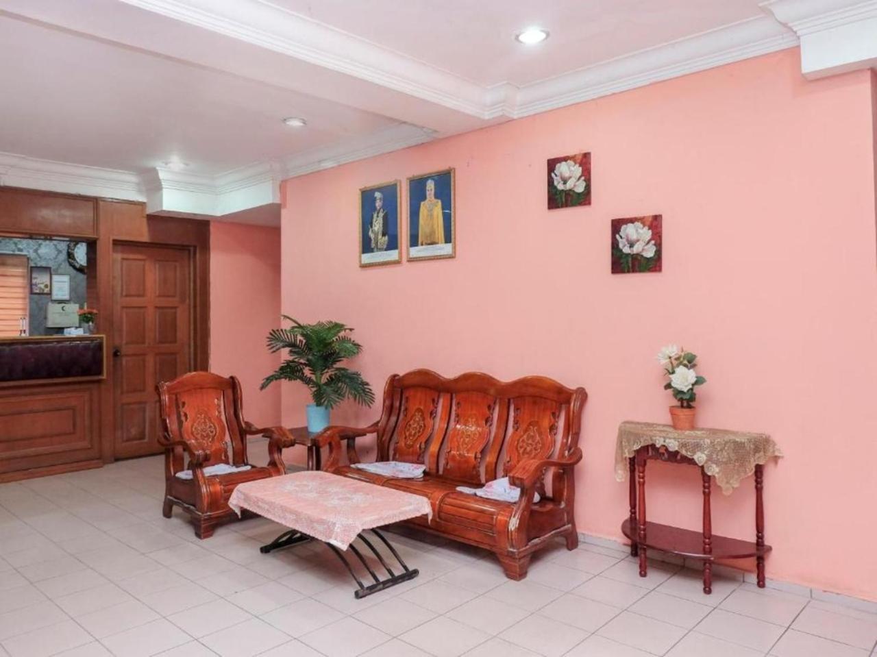 Hotel Tiara Chukai Luaran gambar